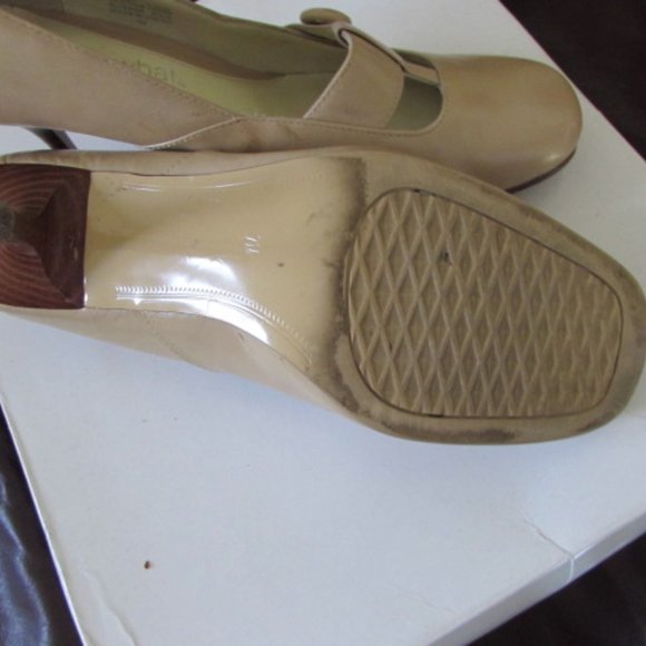 What's What  by Aerosoles Closed toe pump - Picture 3 of 3